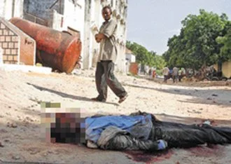 Somali sokakları cesetlerle dolu
