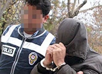 Uyuşturucu kuryesi TSK mensubu çıktı