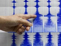 Vanuatu'da şiddetli deprem