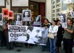 Vicdani Red'e destek vermek de suçmuş!