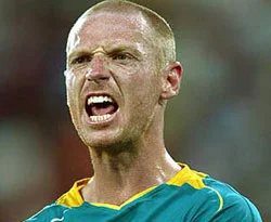 'Yok artık Craig Moore!'