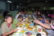 Yurtlarda bir bakıcı anneye 40 çocuk