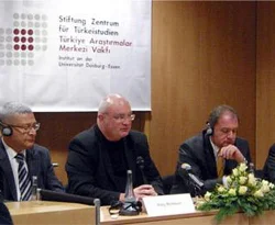 AB-Türkiye ilişkileri Essen'de tartışıldı