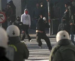 Atina'da protesto yürüyüşünde çatışma