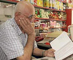 'Bakkal amcalar' marketlere yenildi