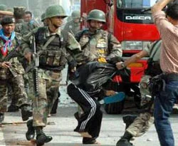 Bangkok'ta zafer göstericilerin