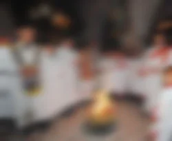 Berlin Tren İstasyonu'nda Noel ayini