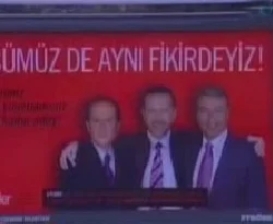 Bu afişe dayanamadılar/VİDEO