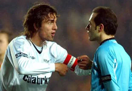 C. Çakır'ın ingilizcesi Beşiktaş'ı çıldırttı