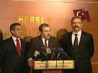 Camileri hırsızlık için yakmış