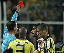 Cisse'ye ilk sarı kartı neden gösterdi?