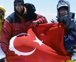 Dağcılar, 'şehitler' için tırmanacak
