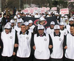 Eczacıların mitingi olaysız sona erdi