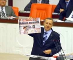 Erdoğan'dan Baykal'a maziden manşet turu