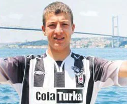 Es-Es'ten iki flaş transfer!