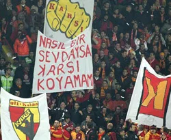 Galatasaraylı taraftarlar dalga geçti!