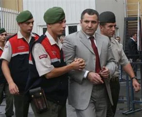 Gülaltay: Yeşil beni görmeye gelirken kayboldu