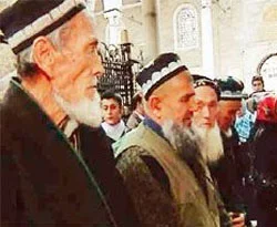 Hacı adaylarını kapı dışarı ettiler
