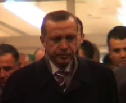 Havaalanında soğuk rüzgarlar/VİDEO