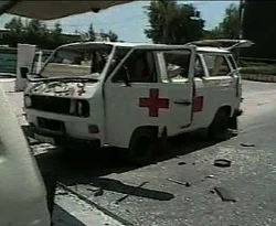 İsrail ambulans vurdu: 3 ölü