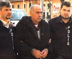 Katil zanlısı bayramlaşmada yakalandı