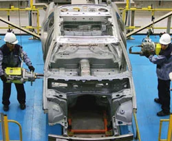 Krizin en büyük kurbanı otomotiv