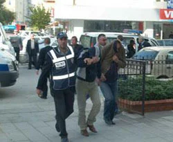 Kuşadası'nda insan tacirlerine suçüstü