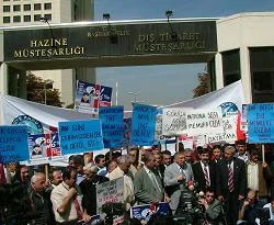 Memur IMF ile anlaşma istemiyor