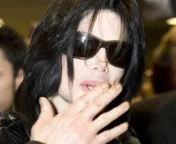 Michael Jackson ağır hasta