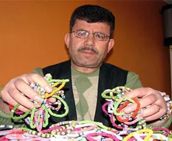 Obama bilekliği kapışılıyor
