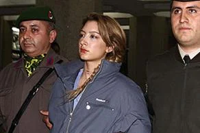 Profesör annenin katil kızına 'müebbet hapis'