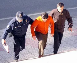 Ruhsatsız tabancayla yakalandı