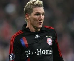Schweinsteiger, sözleşme yeniledi