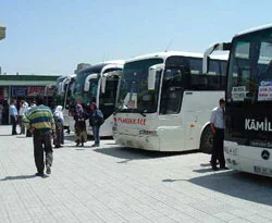 Şehirlerarası otobüs biletleri tükendi