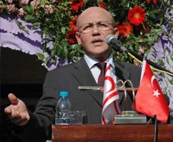 Talat: 'AB tarafsız olamaz'