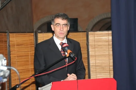 Türk sefirin Belçika'yı karıştıran şiiri