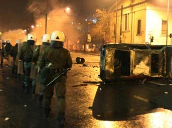 Yunanistan'da olaylar devam ediyor