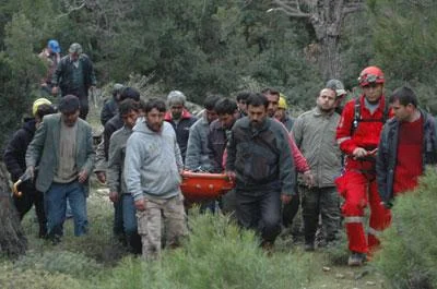 50 metrelik kuyudan ölü çıkarıldı