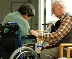 Alzheimer, yaşlıların hastalığı değil
