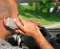 Araçta cep telofonu kaza sebebi!