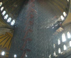 Ayasofya'nın iskelesi nihayet sökülüyor