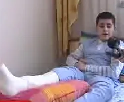 Baz istasyonu bacağını kopardı / VİDEO