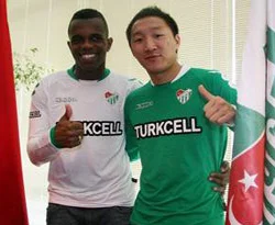 Bursaspor'da yeni transferler imzaladı