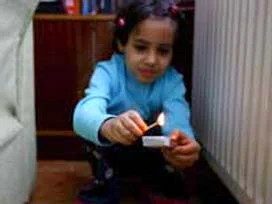 Çocuğu evde yalnız bırakanlar yandı
