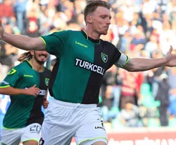 Denizli'de transferin hızına yetişilmiyor!