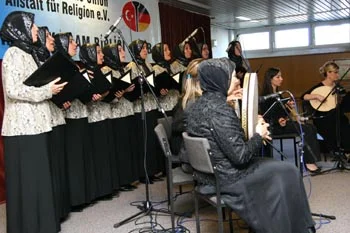 Diyanet, kadınlardan koro kurdu