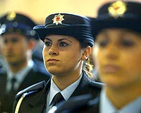 Emniyet'ten 40'ı kadın 1040 polis alımı