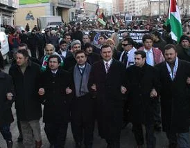 Erzurum'da israil'e lanet yağdı?
