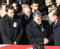 Eski Bakan Çelik toprağa verildi