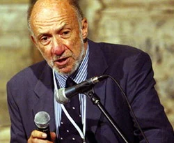 Falk: 'İsrail savaş suçu işledi'